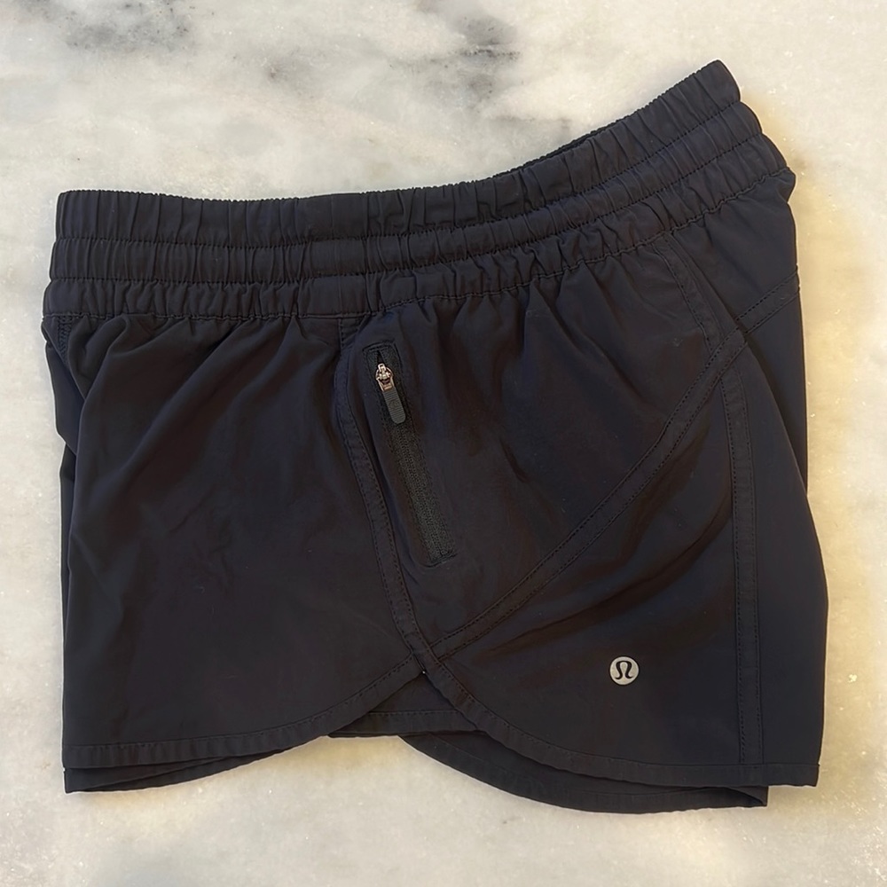 Lululemon Tracker Low-Rise Lined Short 4”